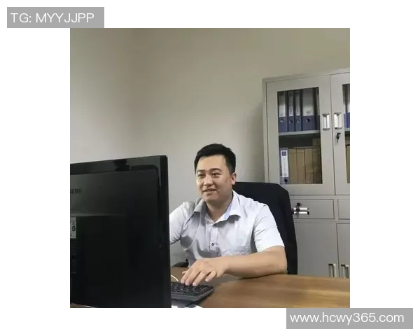 洪涛篮球明星的成长之路与辉煌成就分享
